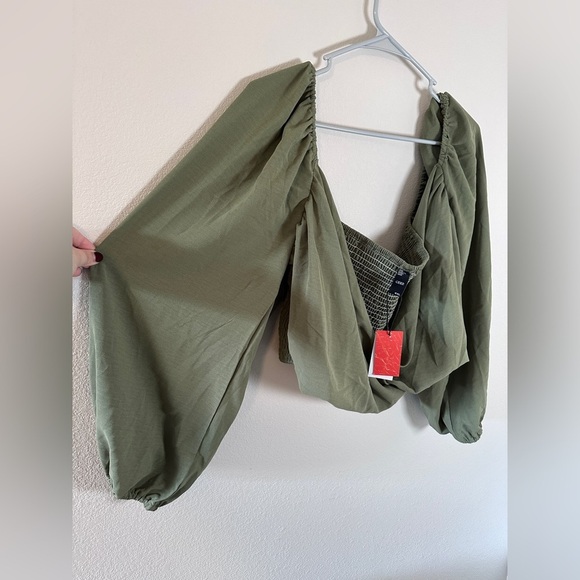 NWT Cider solid shirred dark green women’s crop blouse  puffy sleeves size 4XL - Picture 6 of 8